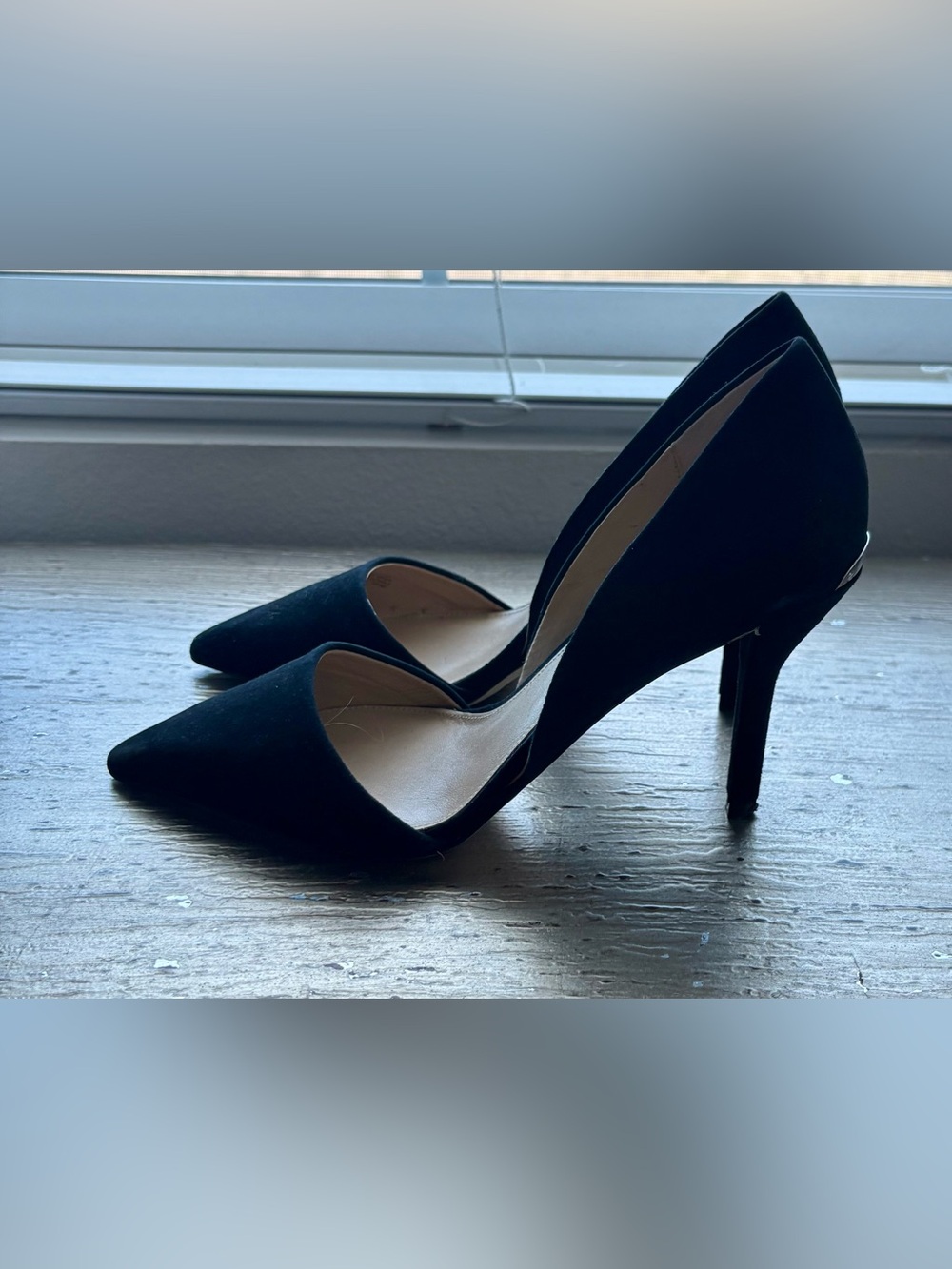 MICHAEL Michael Kors
Pointed Toe D'Orsay Pumps - Julieta High-Heel - Picture 7 of 9